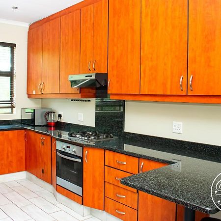 דירות דורבן Roseland House Self Catering מראה חיצוני תמונה