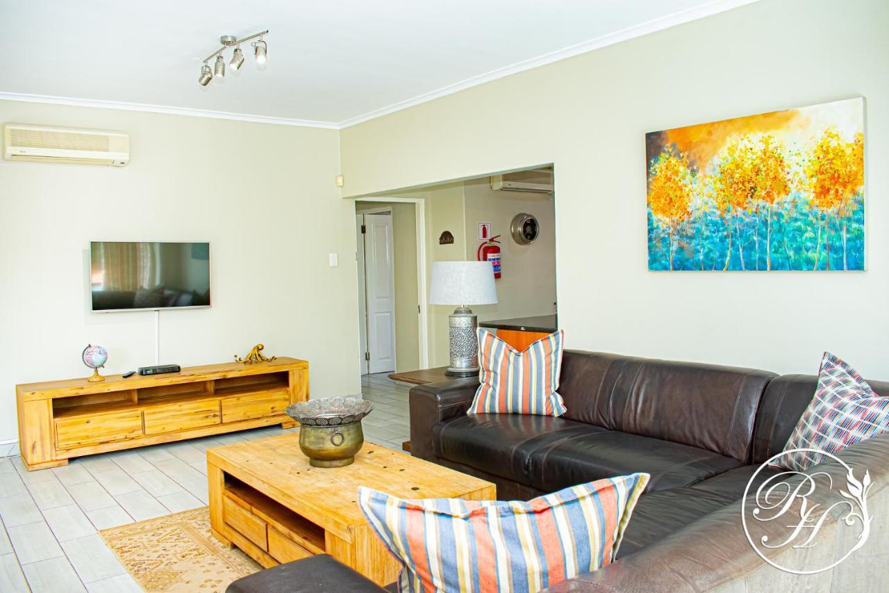 דירות דורבן Roseland House Self Catering מראה חיצוני תמונה