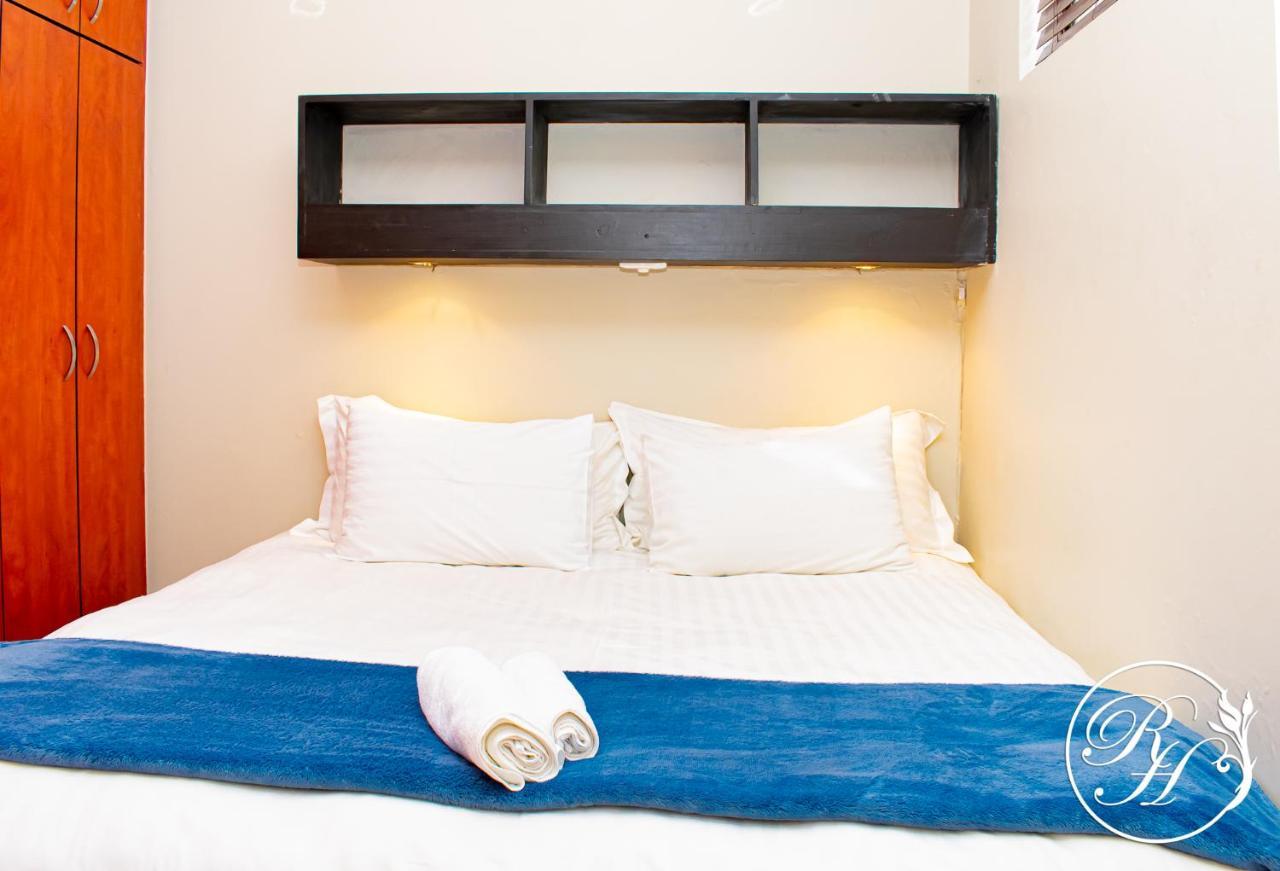 דירות דורבן Roseland House Self Catering מראה חיצוני תמונה