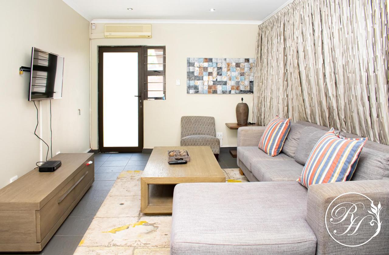 דירות דורבן Roseland House Self Catering מראה חיצוני תמונה