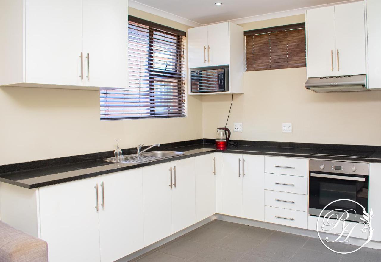 דירות דורבן Roseland House Self Catering מראה חיצוני תמונה